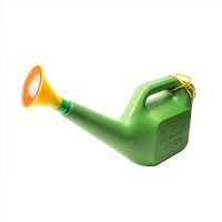 watering-hand-bottles-for-gardengreen